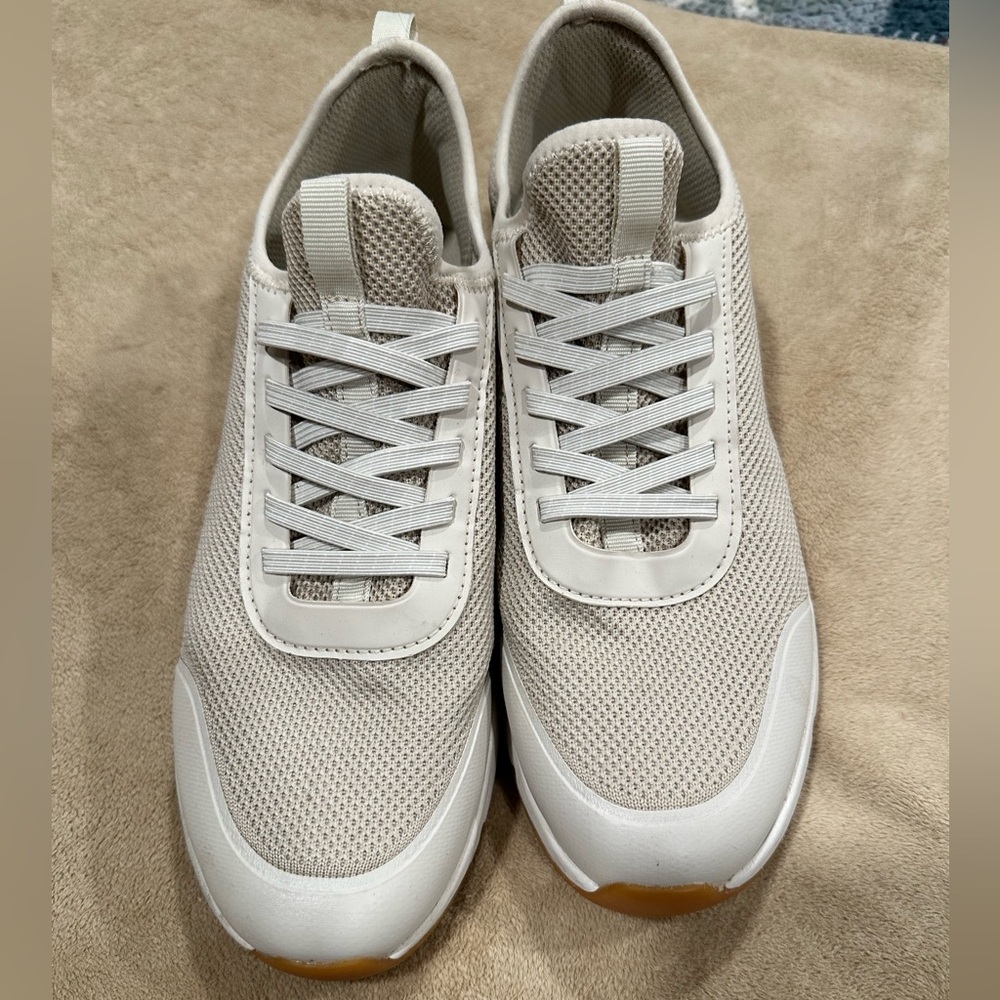 Alpine Design women’s tennis shoes